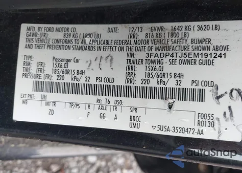 2014 Ford Fiesta S z USA, uszkodzony, nr VIN 3FADP4TJ5EM191241